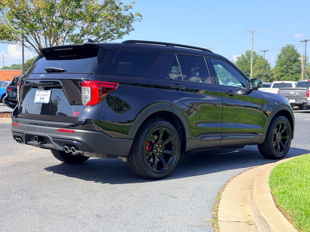Used 2024 Ford Explorer ST w/ Equipment Group 401A AWD/4WD image 9