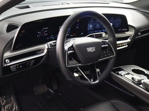 Used 2024 Cadillac Lyriq Sport RWD image 20