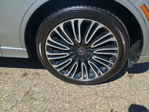 Used 2020 Lincoln Aviator Black Label w/ Dynamic Handling Package AWD/4WD image 10