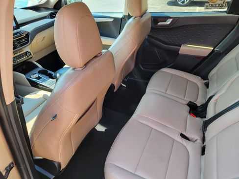 Used 2020 Ford Escape SE FWD image 6