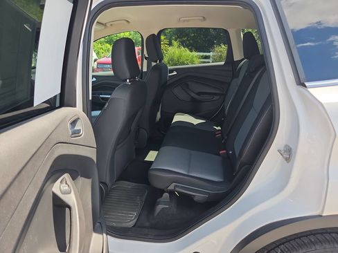 Used 2019 Ford Escape SE AWD/4WD image 16