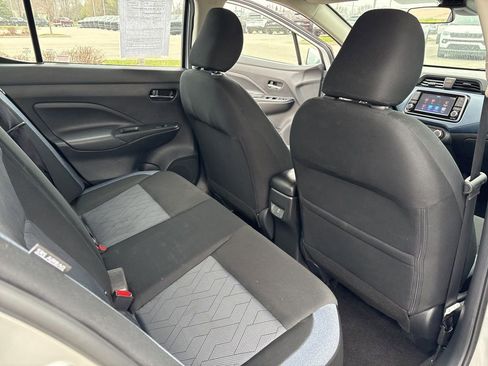 Used 2025 Nissan Versa SV FWD image 12