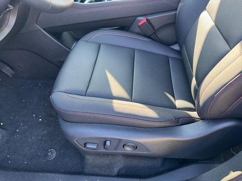 New 2026 Chevrolet Traverse Z71 image 9