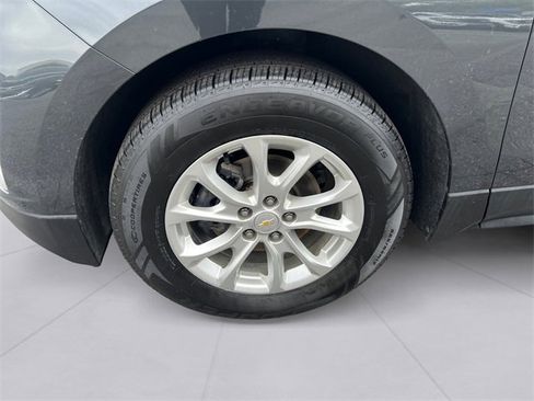 Used 2021 Chevrolet Equinox LS w/ LS Convenience Package image 9