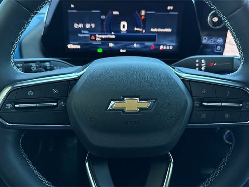 New 2026 Chevrolet Equinox EV LT image 23