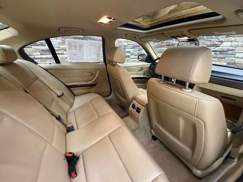 Used 2011 BMW 328i xDrive Sedan image 28