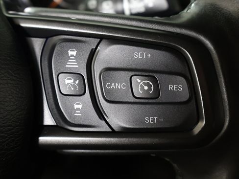 Used 2022 Jeep Wrangler Unlimited Sport image 38