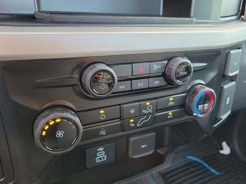 New 2026 Ford F250 XL AWD/4WD image 19