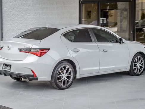 Used 2019 Acura ILX FWD image 9