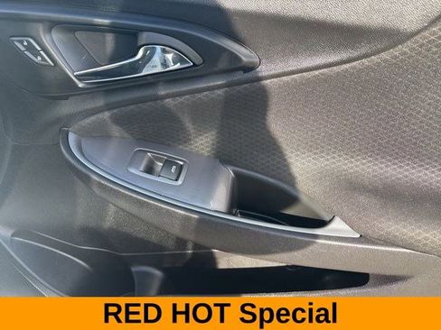 Used 2024 Chevrolet Malibu LT image 41