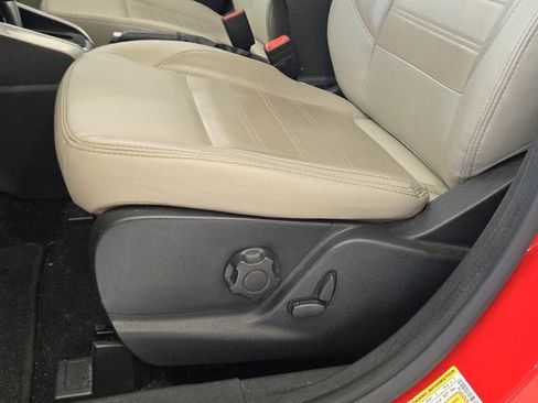 Used 2019 Ford EcoSport Titanium FWD image 21