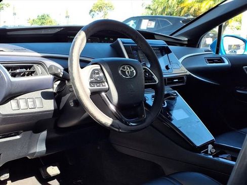 Used 2017 Toyota Mirai FWD image 25