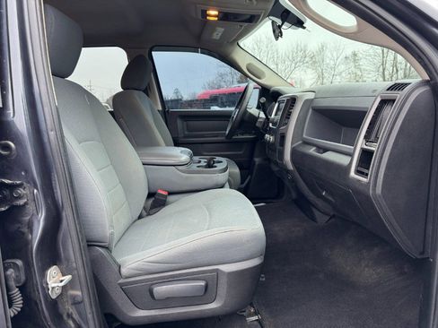 Used 2017 RAM 1500 Express image 18