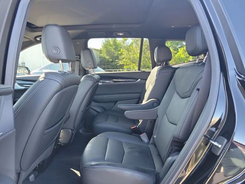 Certified 2023 Cadillac XT6 Premium Luxury image 16
