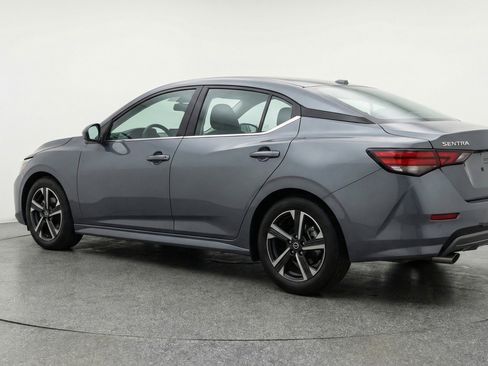 Used 2025 Nissan Sentra SV FWD image 6