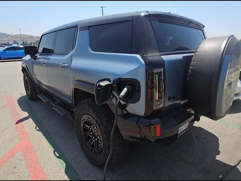 Used 2024 GMC Hummer EV 3X w/ Omega Edition AWD/4WD image 4