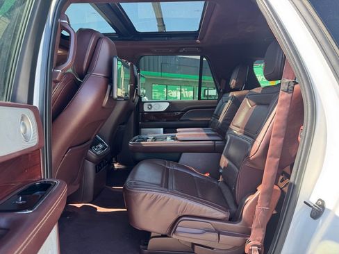 Used 2019 Lincoln Navigator L Black Label w/ Cargo Package image 19