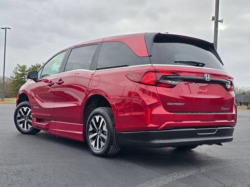 Used 2026 Honda Odyssey EX-L image 6