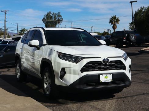Used 2019 Toyota RAV4 XLE image 14