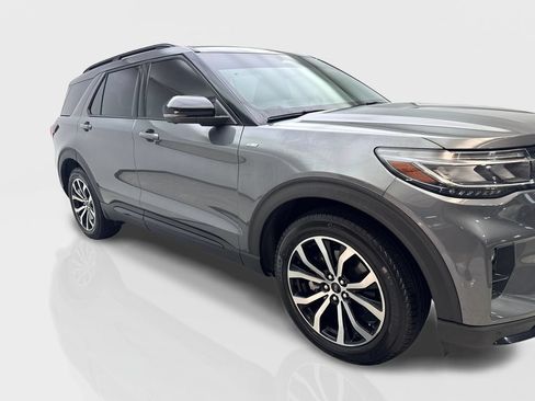 Used 2025 Ford Explorer ST-Line w/ Premium Package RWD image 13