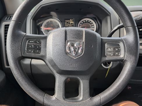 Used 2017 RAM 2500 Tradesman w/ Chrome Appearance Group AWD/4WD image 12