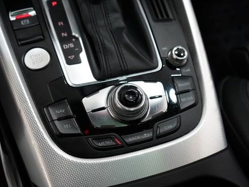 Used 2017 Audi Q5 2.0T Premium Plus w/ Technology Package image 29