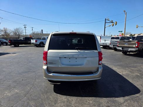 Used 2013 Dodge Grand Caravan Crew w/ Entertainment Group 1 image 29