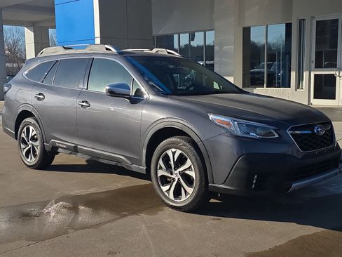 Used 2020 Subaru Outback Touring XT image 2