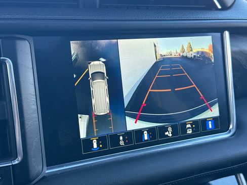 Used 2022 GMC Yukon Denali image 22