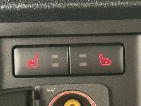 Used 2022 Ford F150 Lariat w/ Equipment Group 502A High AWD/4WD image 21