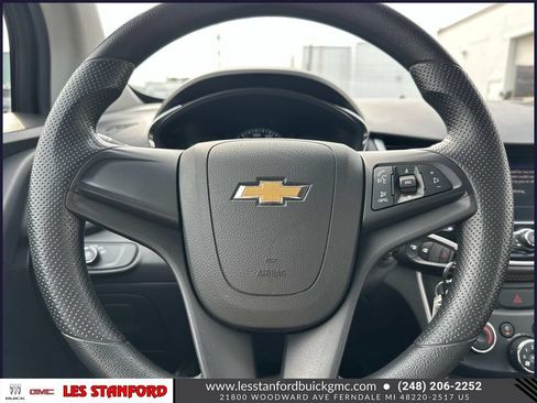 Used 2020 Chevrolet Trax LS FWD image 21