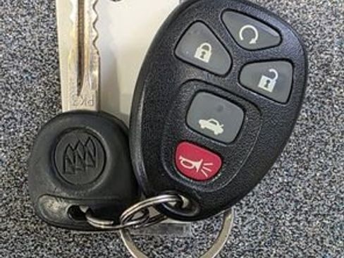 Used 2008 Buick LaCrosse CXL FWD image 29