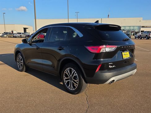 Used 2022 Ford Escape SEL image 6