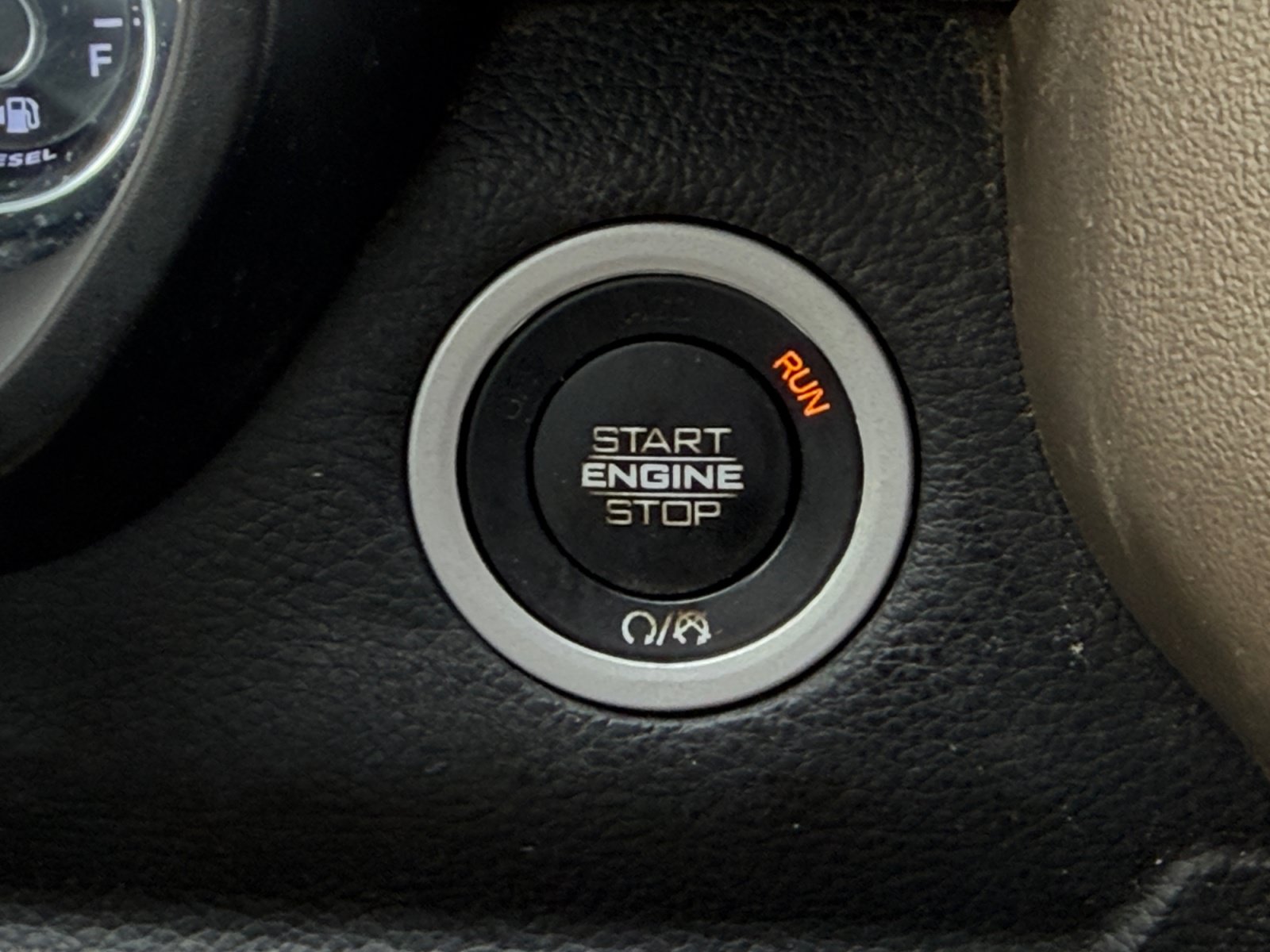 Used 2022 RAM 1500 Laramie AWD/4WD image 19