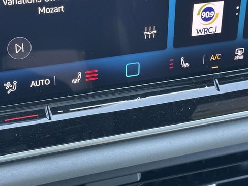 New 2026 Volkswagen Tiguan SE R-Line AWD/4WD image 23