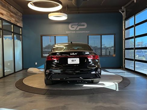 Used 2023 Kia Forte GT-Line w/ GT-Line Premium Package FWD image 4