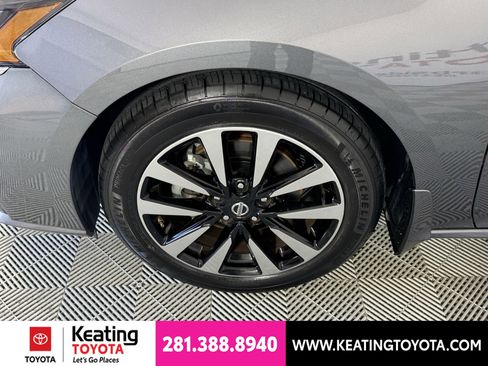 Used 2025 Nissan Altima 2.5 SL FWD image 29