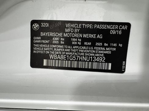 Used 2017 BMW 320i Sedan image 46