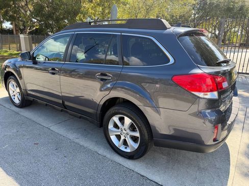 Used 2013 Subaru Outback 2.5i Limited w/ Moonroof Pkg image 11