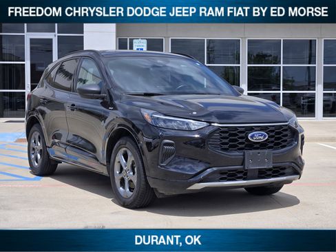 Used 2024 Ford Escape ST-Line AWD/4WD image 2