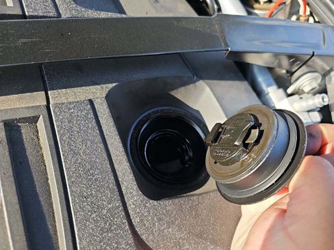 Used 2023 Porsche Panamera 4 Platinum Edition image 21