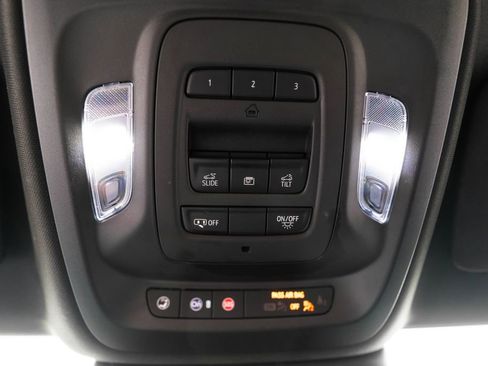 Used 2025 Cadillac CT5 Premium Luxury RWD image 27