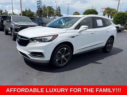 Used 2021 Buick Enclave Essence w/ LPO, Touring Package FWD image 3