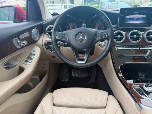 Used 2019 Mercedes-Benz GLC 300 4MATIC image 21