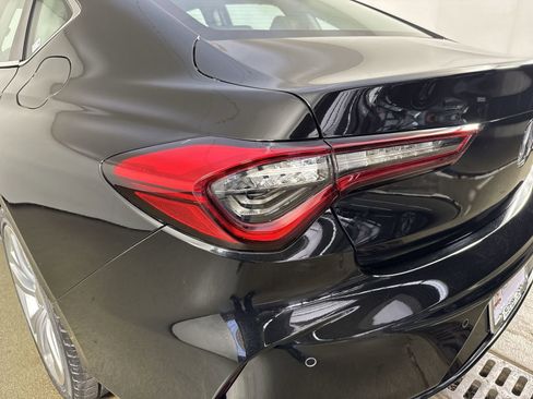 Certified 2022 Acura TLX w/ Technology Package image 32