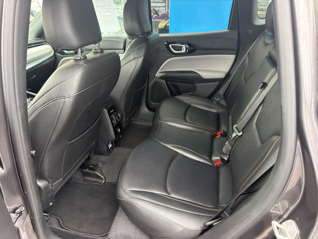 Used 2024 Jeep Compass Limited AWD/4WD image 9