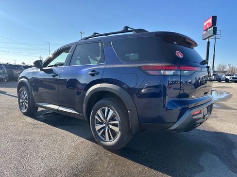 New 2026 Nissan Pathfinder SL FWD image 4