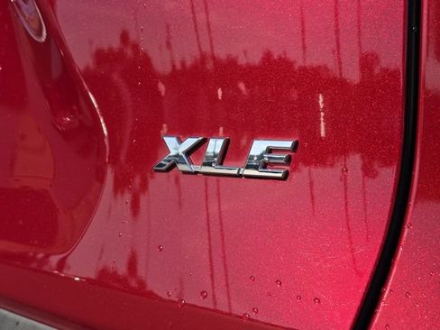 Used 2021 Toyota RAV4 XLE Premium FWD image 22