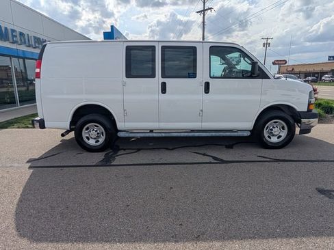 Used 2024 Chevrolet Express 2500 w/ Driver Convenience Package image 2