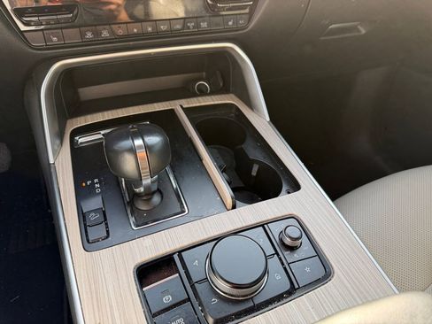 Used 2024 MAZDA CX-90 3.3 Turbo w/ Preferred Plus image 14